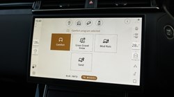 2025 (25) LAND ROVER RANGE ROVER VELAR 2.0 D200 MHEV Dynamic SE 5dr Auto 5078397