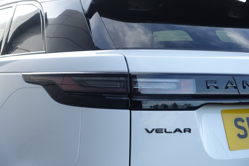 2025 (25) LAND ROVER RANGE ROVER VELAR 2.0 D200 MHEV Dynamic SE 5dr Auto 5078377