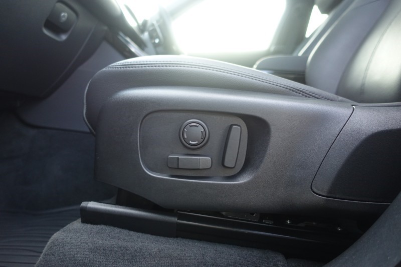 2025 (25) LAND ROVER RANGE ROVER VELAR 2.0 D200 MHEV Dynamic SE 5dr Auto 5078418