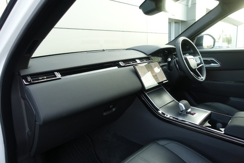 2025 (25) LAND ROVER RANGE ROVER VELAR 2.0 D200 MHEV Dynamic SE 5dr Auto 5078417