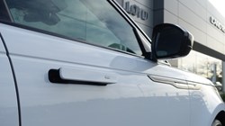 2025 (25) LAND ROVER RANGE ROVER VELAR 2.0 D200 MHEV Dynamic SE 5dr Auto 5078381