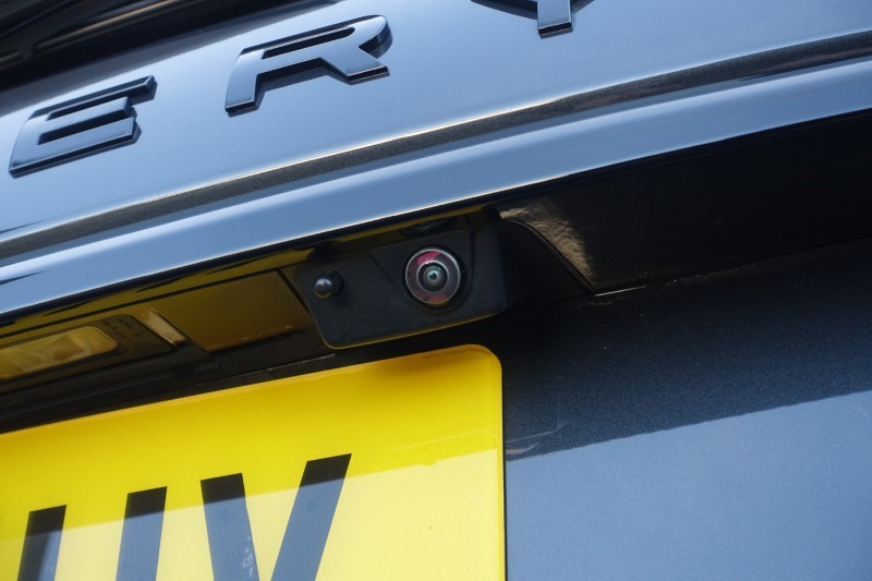 2025 (25) LAND ROVER DISCOVERY SPORT 2.0 D200 Dynamic HSE 5dr Auto [7 Seat] 4999173