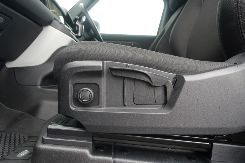 2024 (24) LAND ROVER COMMERCIAL DEFENDER 3.0 D250 Hard Top Auto [3 Seat] 5057723