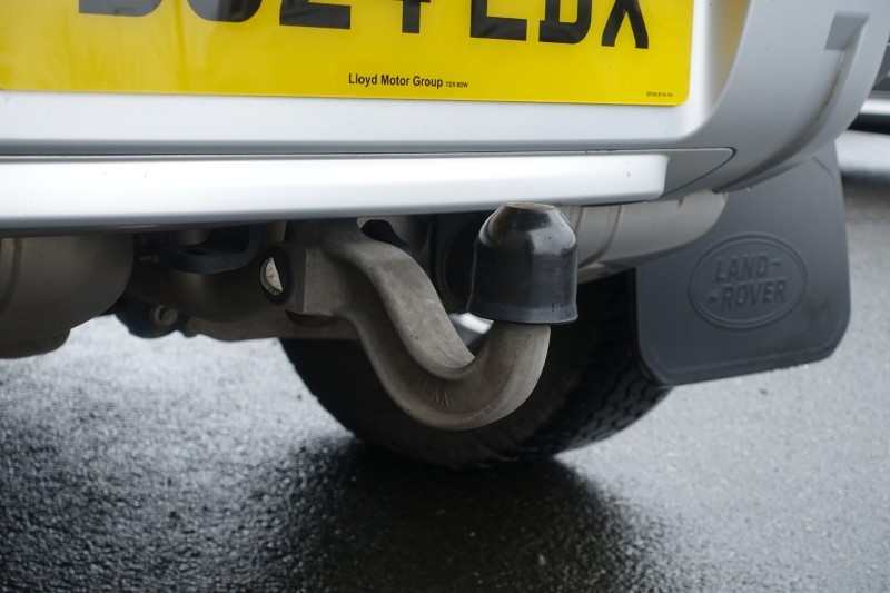 2024 (24) LAND ROVER COMMERCIAL DEFENDER 3.0 D250 Hard Top Auto [3 Seat] 5057714