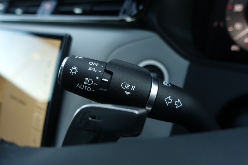 2024 (74) LAND ROVER RANGE ROVER VELAR 2.0 D200 MHEV Dynamic SE 5dr Auto 5134009