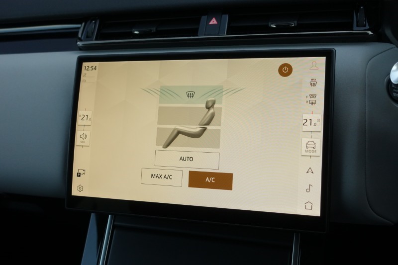 2024 (74) LAND ROVER RANGE ROVER VELAR 2.0 D200 MHEV Dynamic SE 5dr Auto 5134015