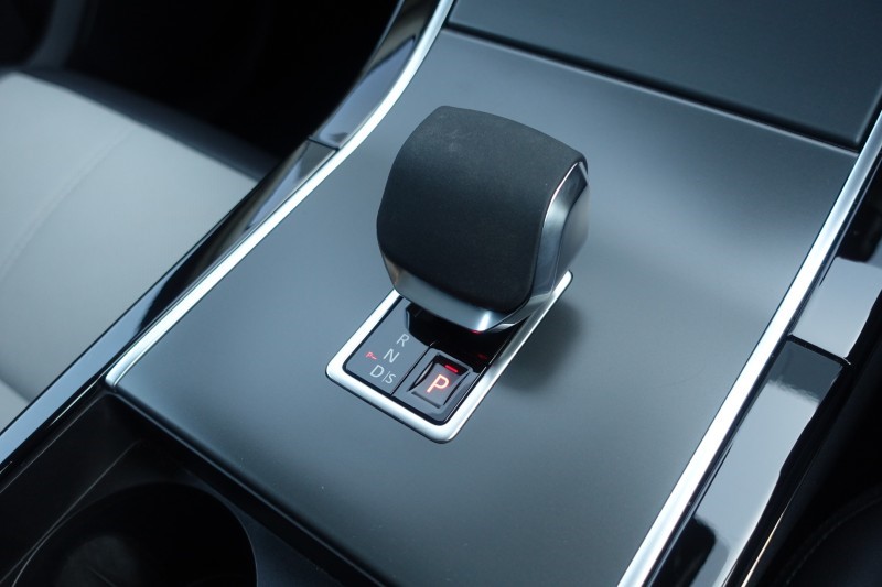 2024 (74) LAND ROVER RANGE ROVER VELAR 2.0 D200 MHEV Dynamic SE 5dr Auto 5133990