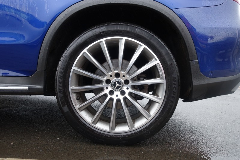 2019 (69) MERCEDES-BENZ GLC 300 4Matic AMG Line Premium 5dr 9G-Tronic 5035680