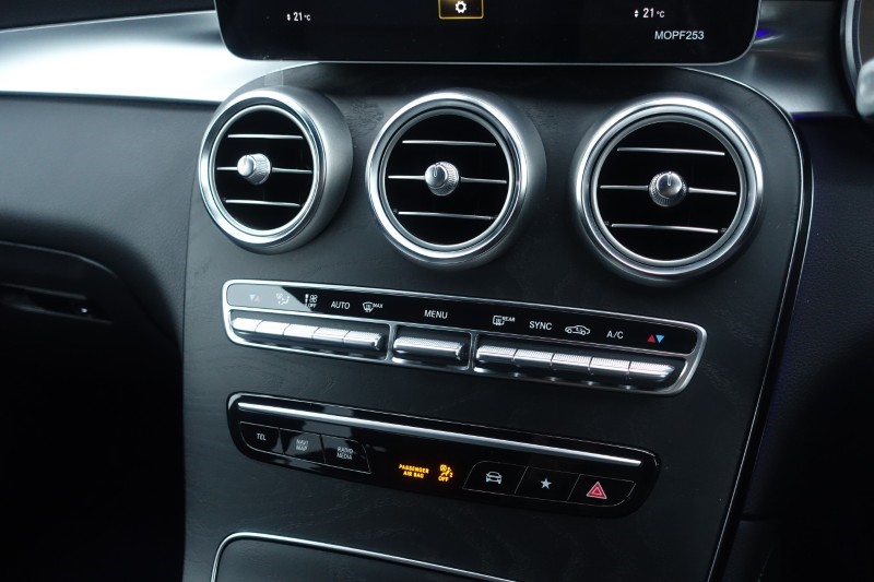 2019 (69) MERCEDES-BENZ GLC 300 4Matic AMG Line Premium 5dr 9G-Tronic 5035692