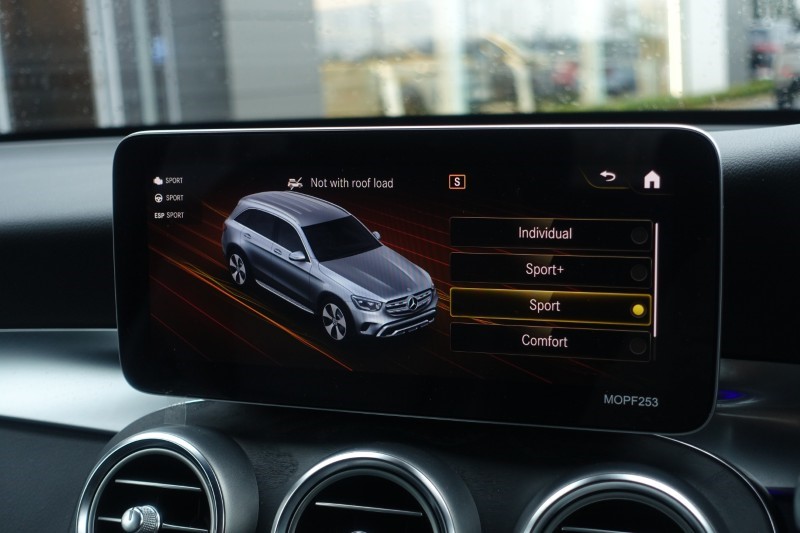 2019 (69) MERCEDES-BENZ GLC 300 4Matic AMG Line Premium 5dr 9G-Tronic 5035691