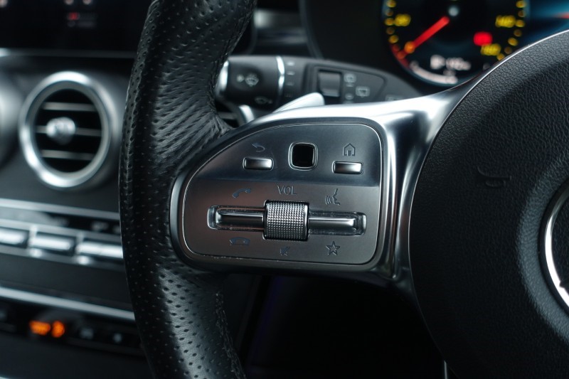 2019 (69) MERCEDES-BENZ GLC 300 4Matic AMG Line Premium 5dr 9G-Tronic 5035687