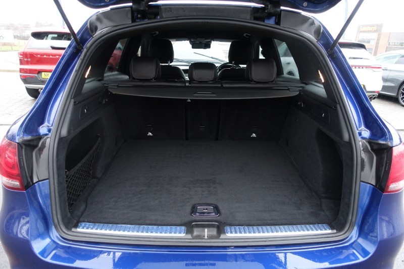 2019 (69) MERCEDES-BENZ GLC 300 4Matic AMG Line Premium 5dr 9G-Tronic 5035664