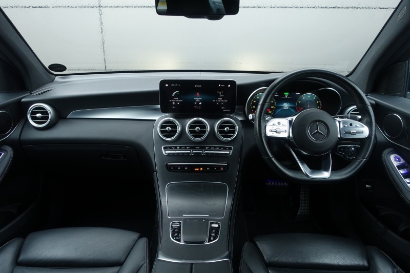 2019 (69) MERCEDES-BENZ GLC 300 4Matic AMG Line Premium 5dr 9G-Tronic 5035663
