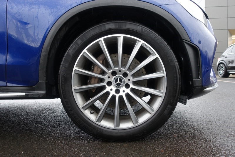 2019 (69) MERCEDES-BENZ GLC 300 4Matic AMG Line Premium 5dr 9G-Tronic 5035662