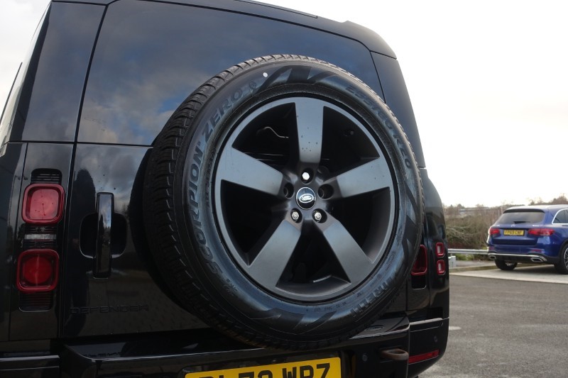 2023 (72) LAND ROVER DEFENDER 3.0 D250 X-Dynamic SE 110 5dr Auto 5062468