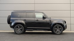 2023 (72) LAND ROVER DEFENDER 3.0 D250 X-Dynamic SE 110 5dr Auto 5062445