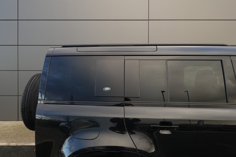 2023 (72) LAND ROVER DEFENDER 3.0 D250 X-Dynamic SE 110 5dr Auto 5062466