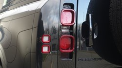 2023 (72) LAND ROVER DEFENDER 3.0 D250 X-Dynamic SE 110 5dr Auto 5062459