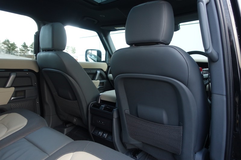 2023 (72) LAND ROVER DEFENDER 3.0 D250 X-Dynamic SE 110 5dr Auto 5062491