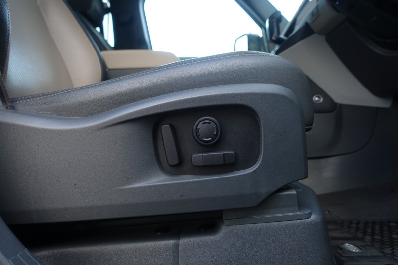 2023 (72) LAND ROVER DEFENDER 3.0 D250 X-Dynamic SE 110 5dr Auto 5062487