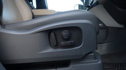 2023 (72) LAND ROVER DEFENDER 3.0 D250 X-Dynamic SE 110 5dr Auto 5062487