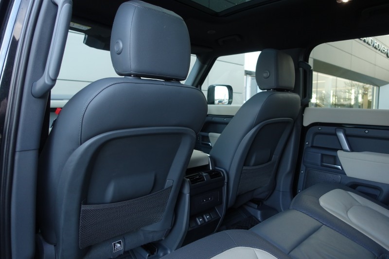 2023 (72) LAND ROVER DEFENDER 3.0 D250 X-Dynamic SE 110 5dr Auto 5062494