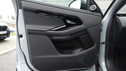 2024 (73) LAND ROVER RANGE ROVER EVOQUE 1.5 P300e Dynamic HSE 5dr Auto 5060778