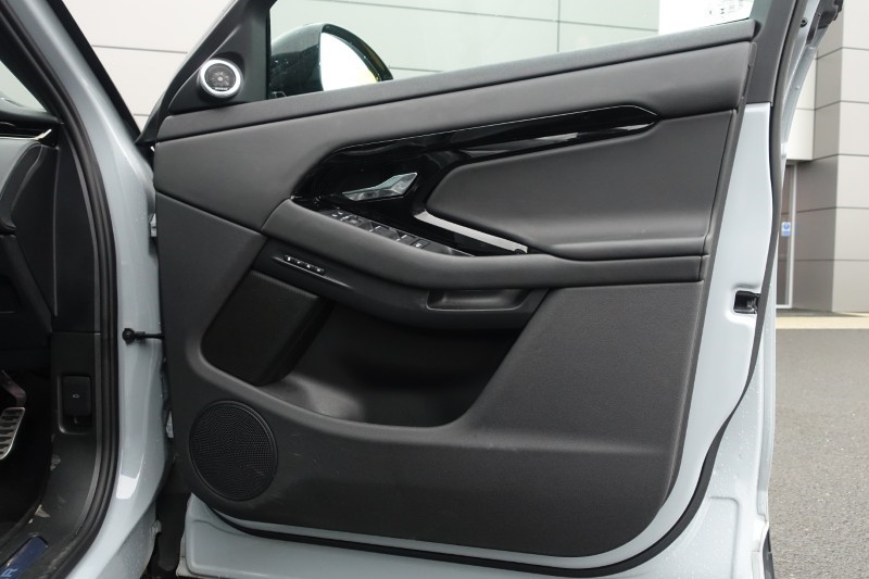 2024 (73) LAND ROVER RANGE ROVER EVOQUE 1.5 P300e Dynamic HSE 5dr Auto 5060767