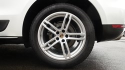 2020 (70) PORSCHE MACAN S 5dr PDK 5034493