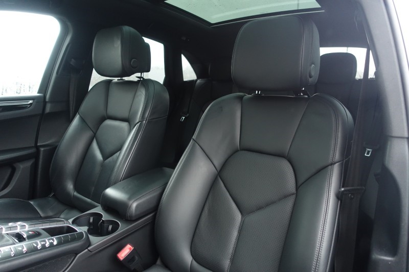 2020 (70) PORSCHE MACAN S 5dr PDK 5034527