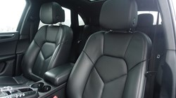 2020 (70) PORSCHE MACAN S 5dr PDK 5034527