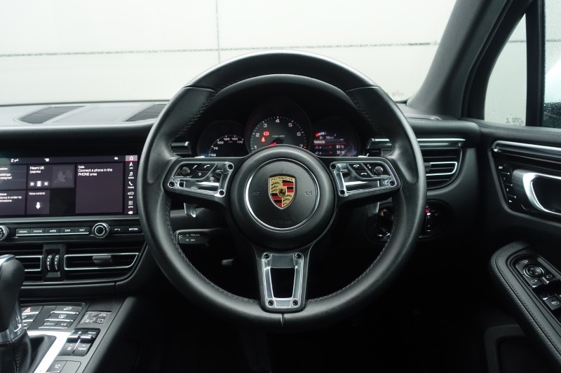 2020 (70) PORSCHE MACAN S 5dr PDK 5034478