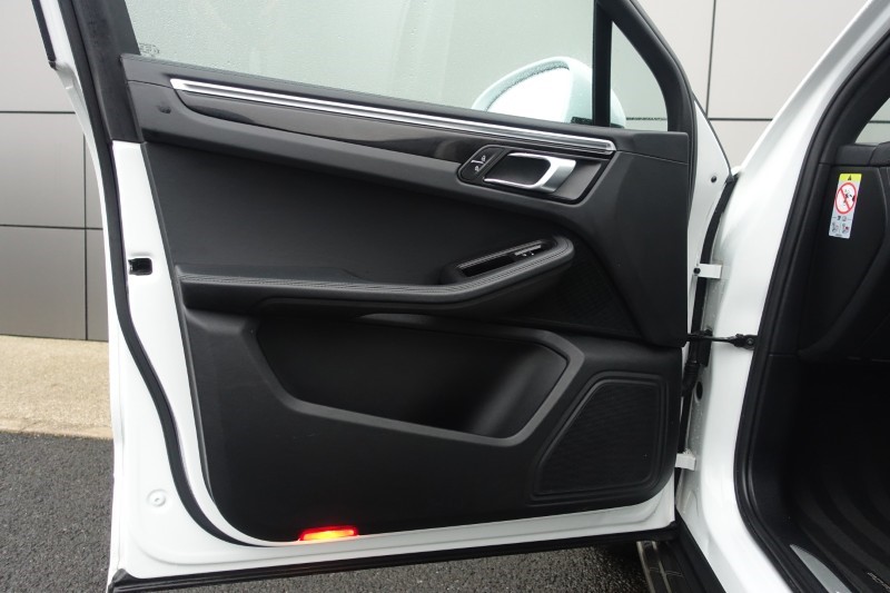 2020 (70) PORSCHE MACAN S 5dr PDK 5034524