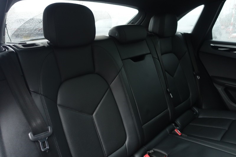 2020 (70) PORSCHE MACAN S 5dr PDK 5034519