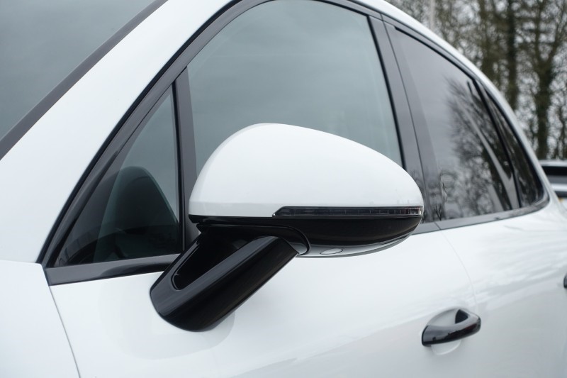 2020 (70) PORSCHE MACAN S 5dr PDK 5090483