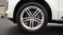 2020 (70) PORSCHE MACAN S 5dr PDK 5034495