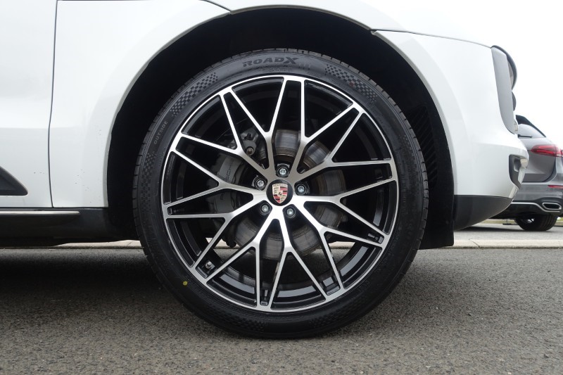 2020 (70) PORSCHE MACAN S 5dr PDK 5090452