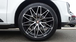 2020 (70) PORSCHE MACAN S 5dr PDK 5090452