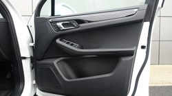 2020 (70) PORSCHE MACAN S 5dr PDK 5034514