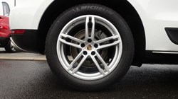 2020 (70) PORSCHE MACAN S 5dr PDK 5034490
