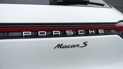 2020 (70) PORSCHE MACAN S 5dr PDK 5090477