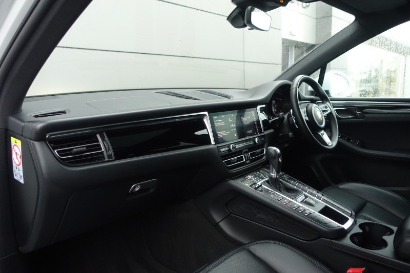 2020 (70) PORSCHE MACAN S 5dr PDK 5034525