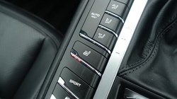 2020 (70) PORSCHE MACAN S 5dr PDK 5034508