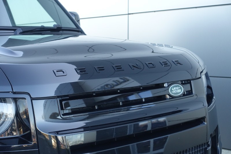 2024 (74) LAND ROVER DEFENDER 3.0 D250 X-Dynamic SE 90 3dr Auto 5129856