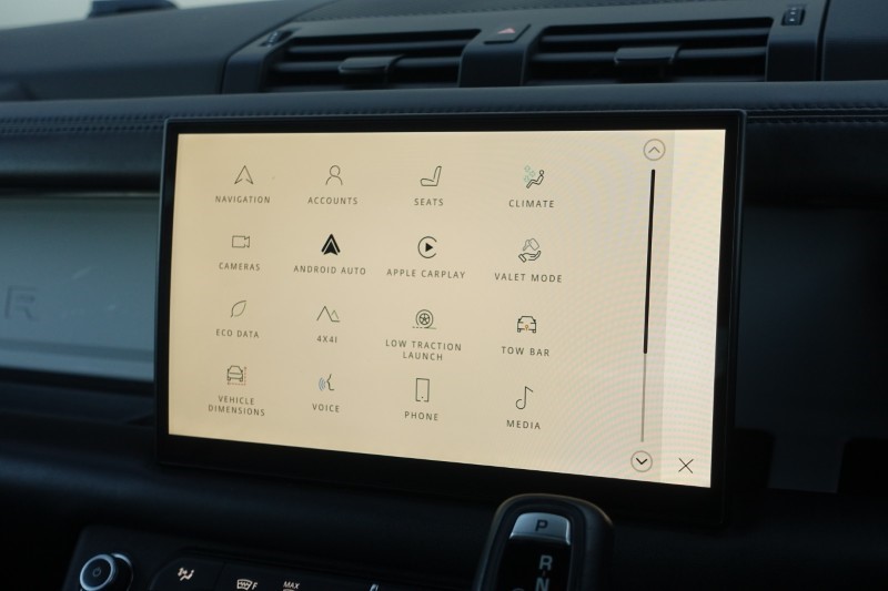 2024 (74) LAND ROVER DEFENDER 3.0 D250 X-Dynamic SE 90 3dr Auto 5129880