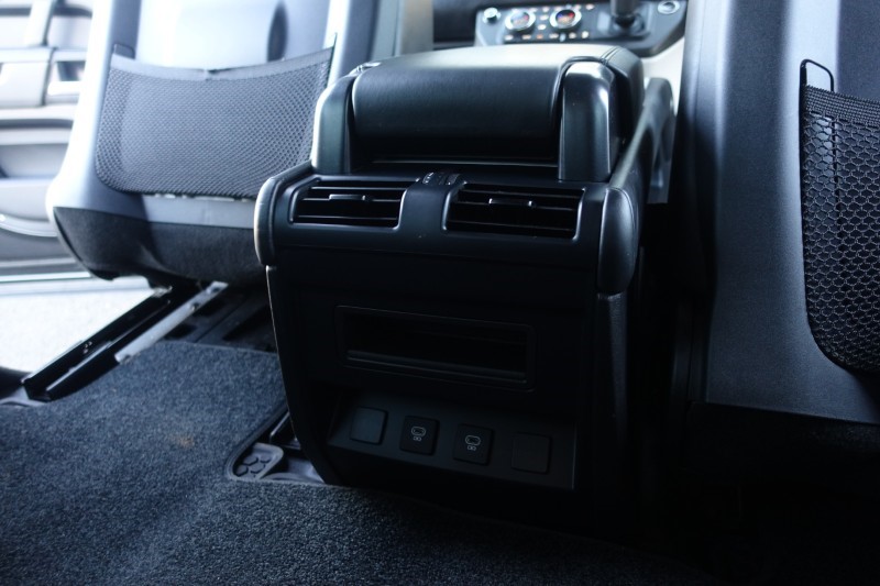 2024 (74) LAND ROVER DEFENDER 3.0 D250 X-Dynamic SE 90 3dr Auto 5129853