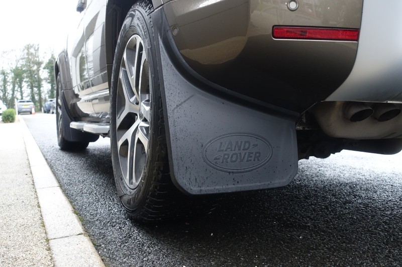 2022 (22) LAND ROVER DEFENDER 3.0 D250 XS Edition 110 5dr Auto 5081317