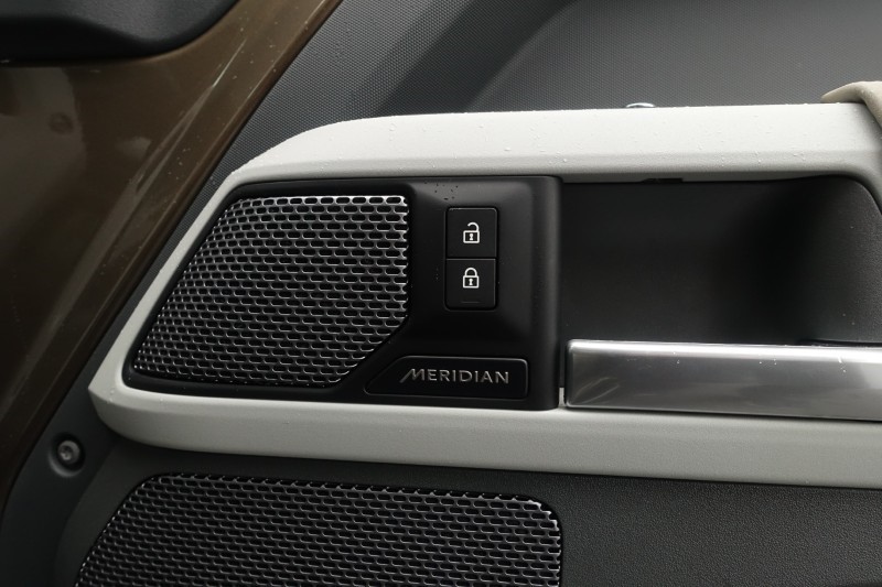 2022 (22) LAND ROVER DEFENDER 3.0 D250 XS Edition 110 5dr Auto 5081346