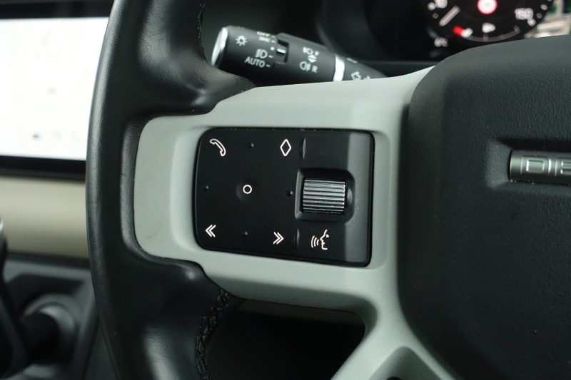 2022 (22) LAND ROVER DEFENDER 3.0 D250 XS Edition 110 5dr Auto 5081328