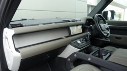2023 (23) LAND ROVER DEFENDER 3.0 D250 SE 110 5dr Auto 5110463
